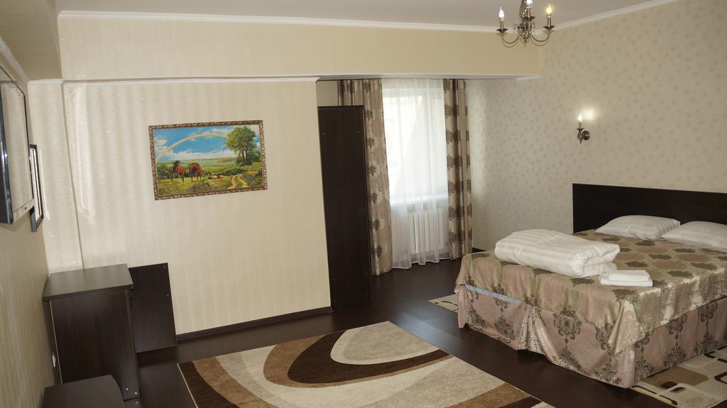 Home Hotel Astana Luaran gambar