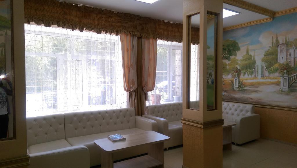 Home Hotel Astana Luaran gambar