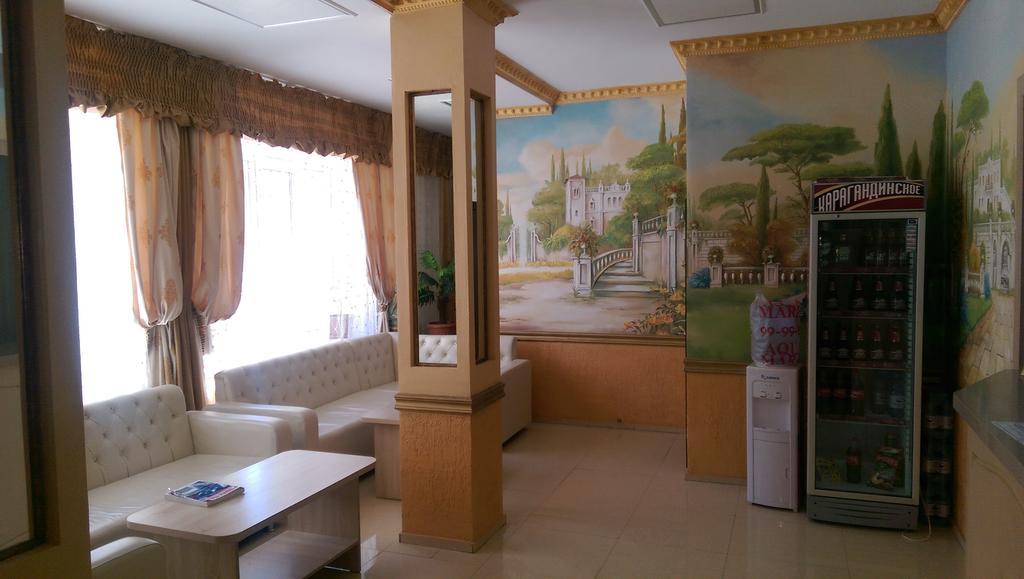 Home Hotel Astana Luaran gambar