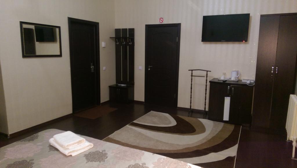 Home Hotel Astana Luaran gambar